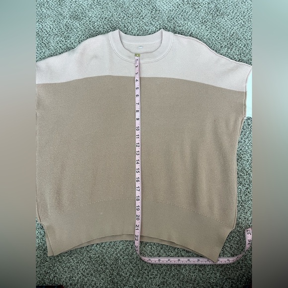 WOMEN CREWNECK OVERSIZED PULLOVER XS - Picture 2 of 5